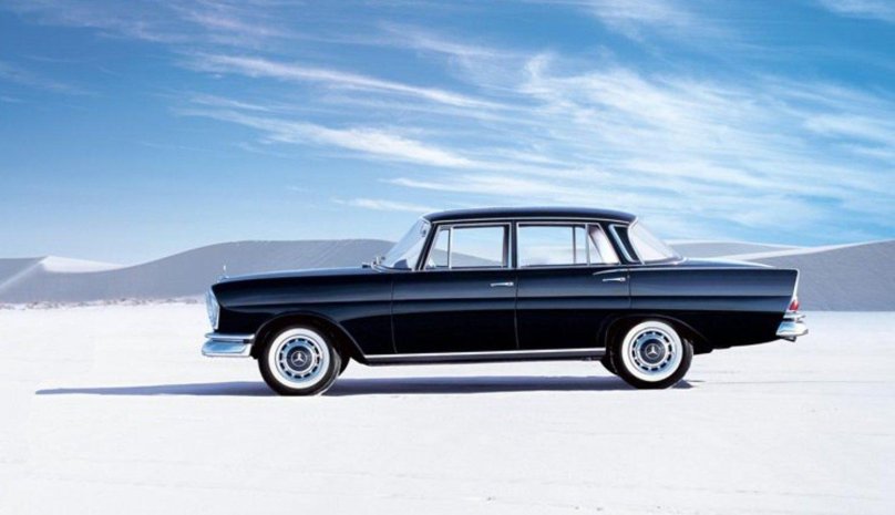 Мерседес Бенц w111