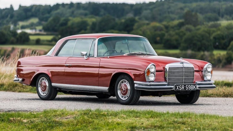 Mercedes-Benz w111 280se 3.5