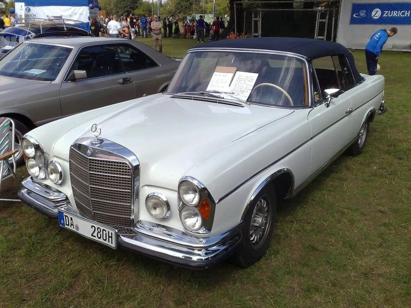 Mercedes 111