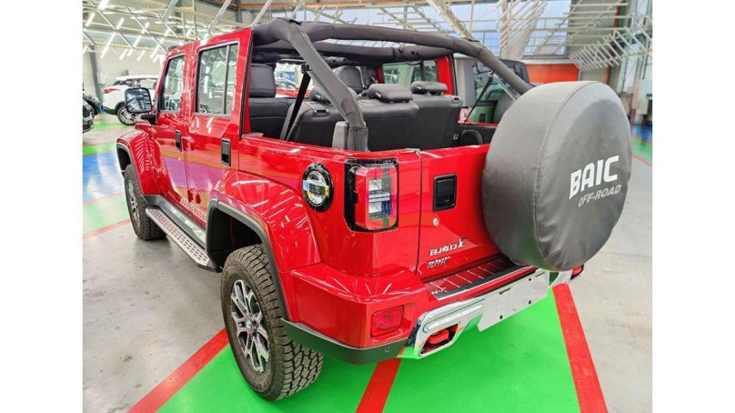 BAIC bj40 китайский внедорожник