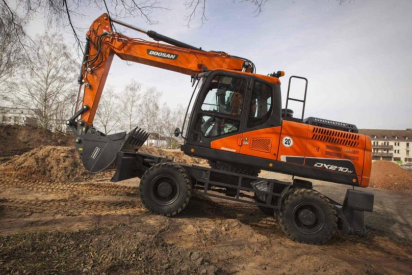 Колесный экскаватор Doosan dx210wa