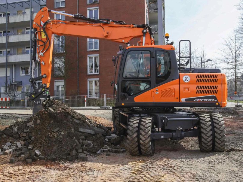 Дусан 160 колесный экскаватор