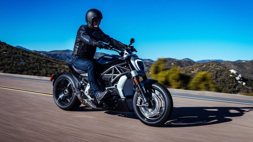 Ducati Diavel s