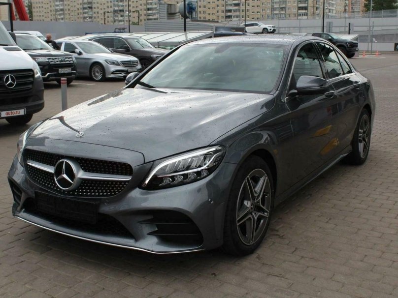 Серый Мерседес w205