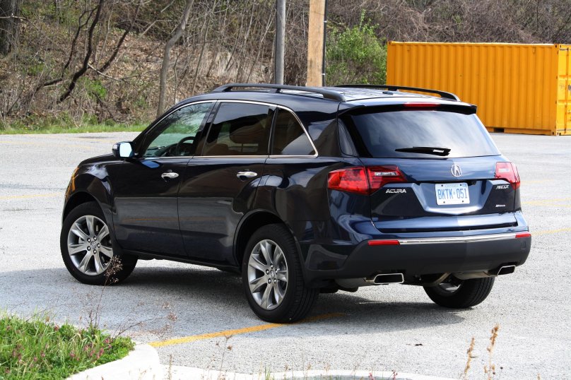 Акура МДХ 2012