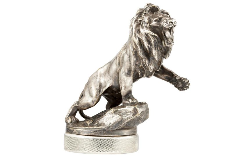 Статуэтка Лев