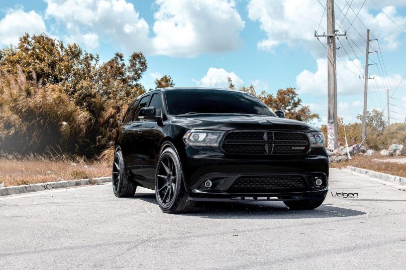 Dodge Durango черный