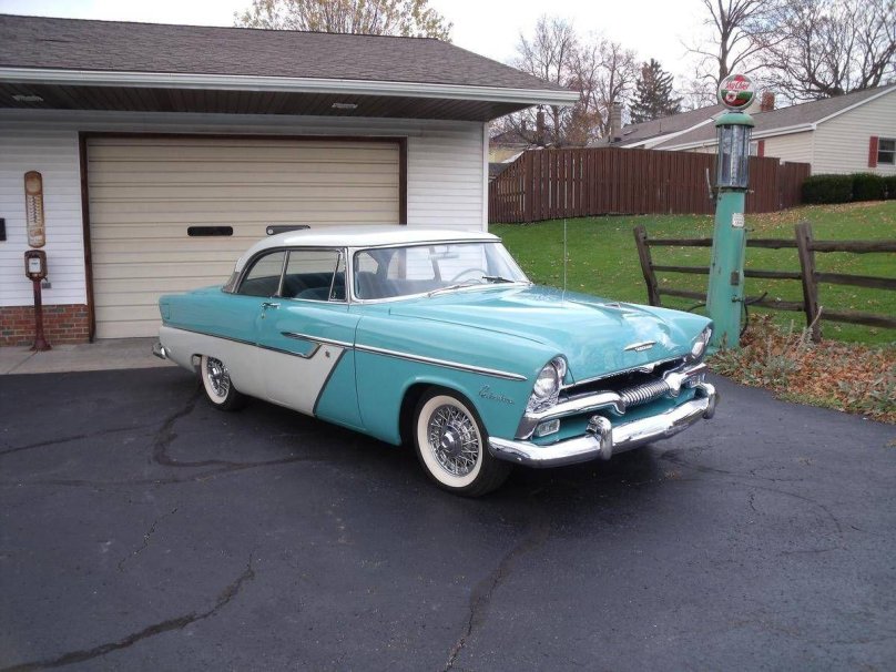 Плимут Бельведер спорт купе 1955 года