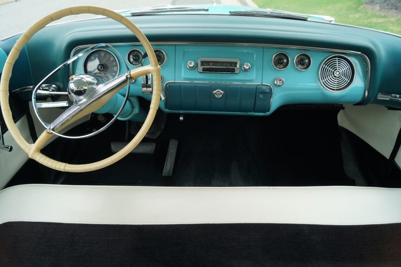 Plymouth Savoy 1954 Interior