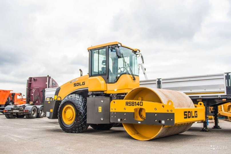 Каток дорожный SDLG rs8140