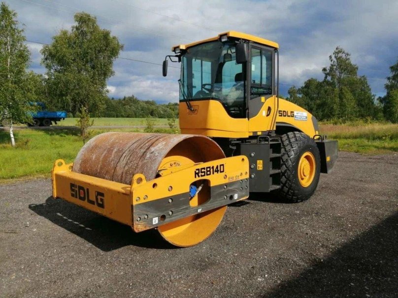 Каток грунтовый SDLG rs8140