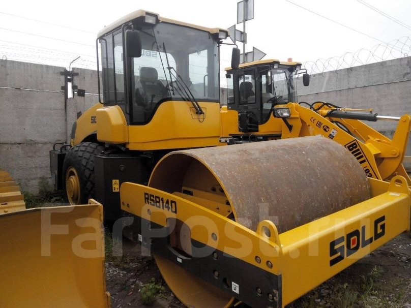 Каток SDLG rs8140
