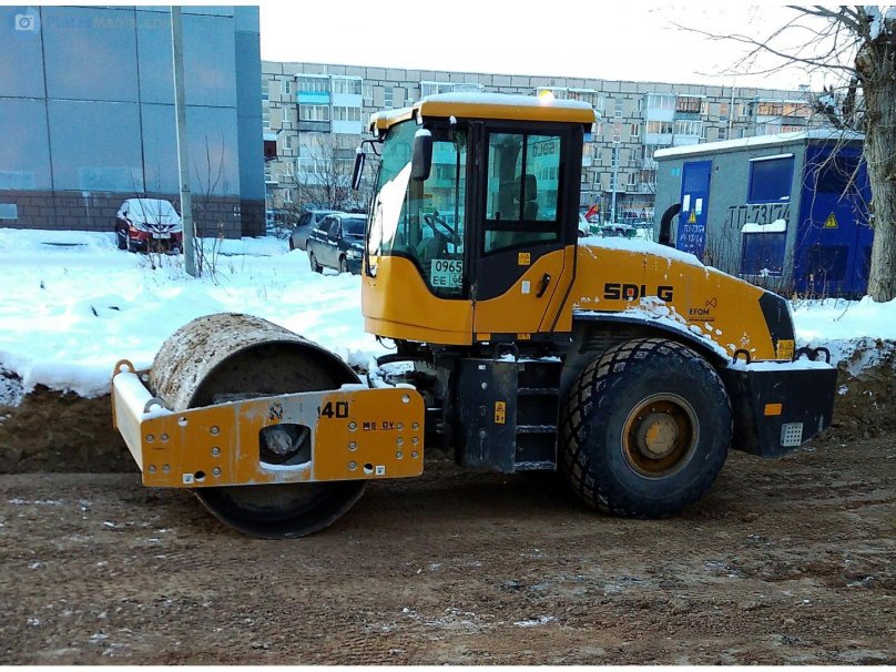 Каток грунтовый SDLG rs8140