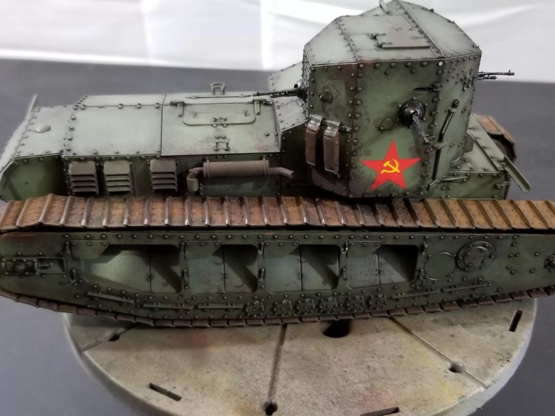 Mark a Whippet сбоку