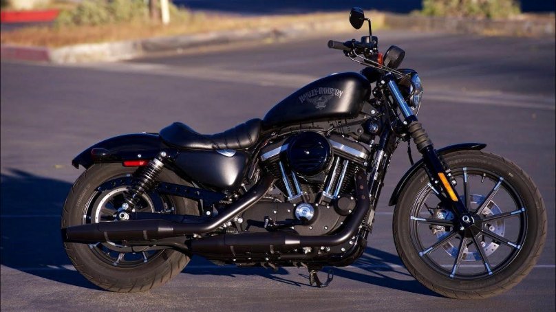 Мотоцикл Harley-Davidson Iron 883