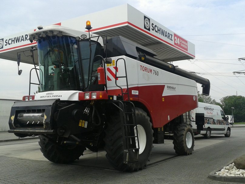 Комбайн Торум 785