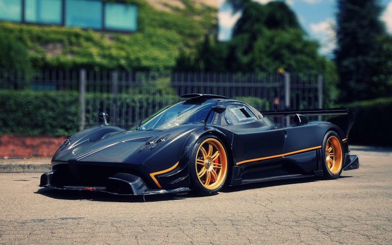 Pagani Zonda r