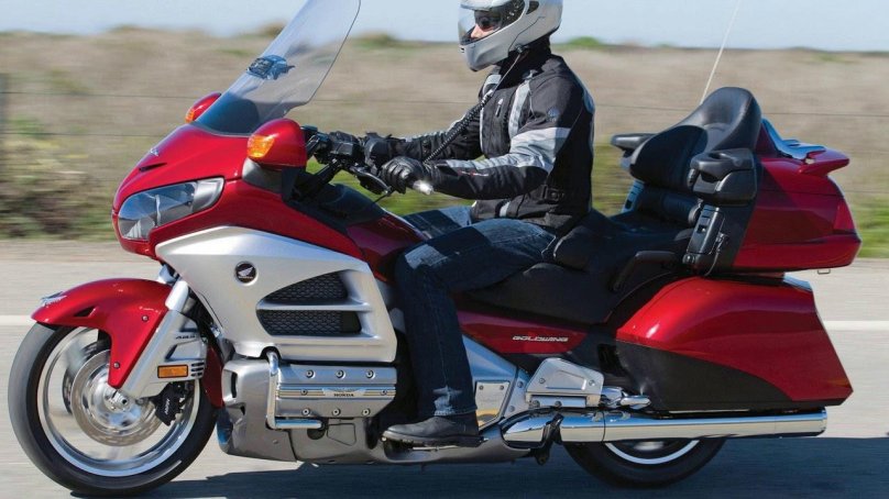 Хонда Голд Винг 1800