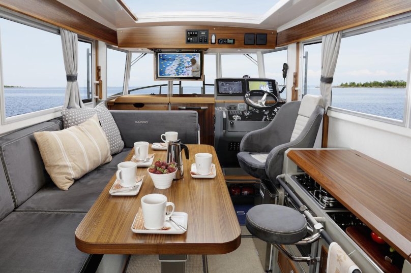 Катер сарго 33