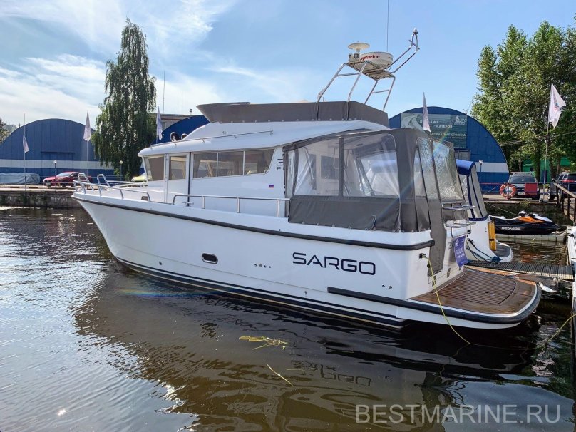 Моторная яхта Sargo 36 Fly
