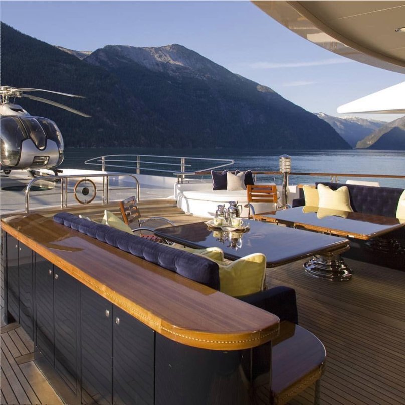 Яхты роскошь лакшери