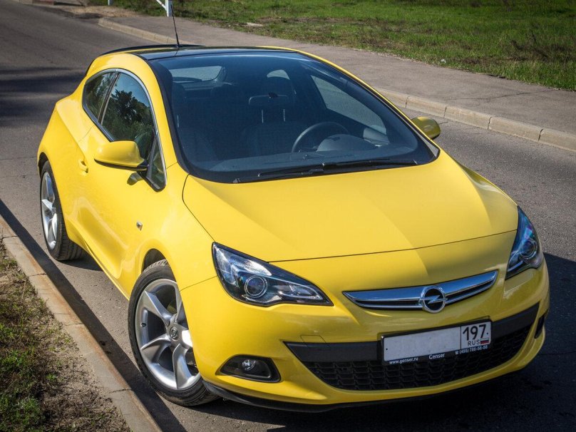 Opel Astra GTC 1.6