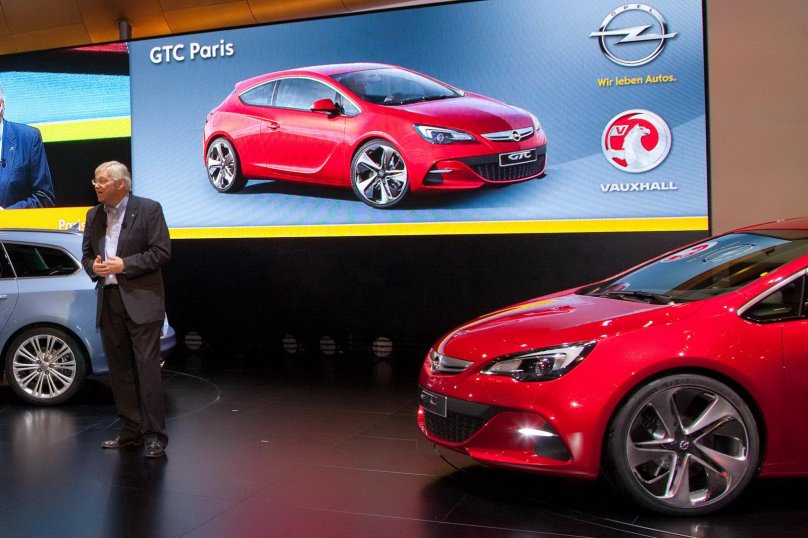 Опель Астра GTC 2020