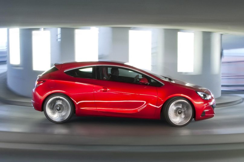 Опель Астра GTC