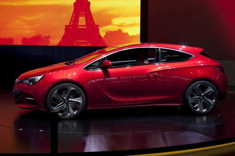 Опель Астра ГТС 2012