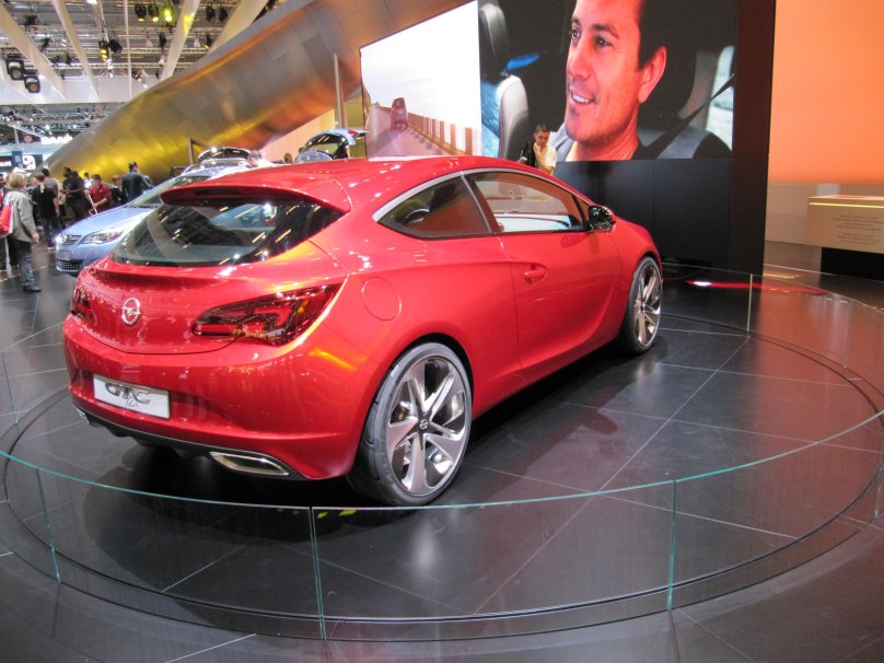 Opel Astra GTC 2019