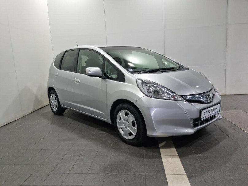 Honda Fit 2011 гибрид