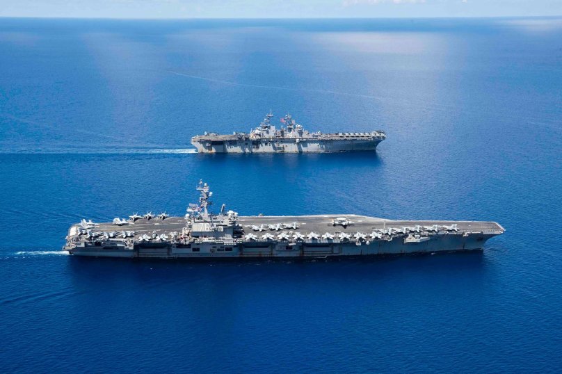 USS Ronald Reagan CVN-76 фото