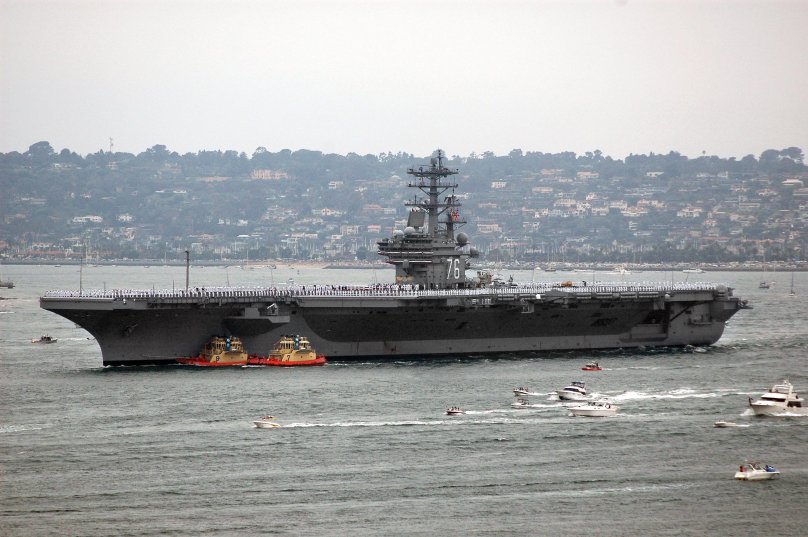 USS Ronald Reagan CVN-76 фото