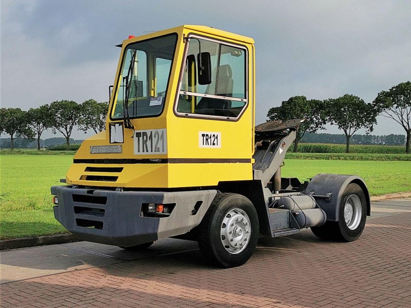 Терминальный тягач Terberg yt193