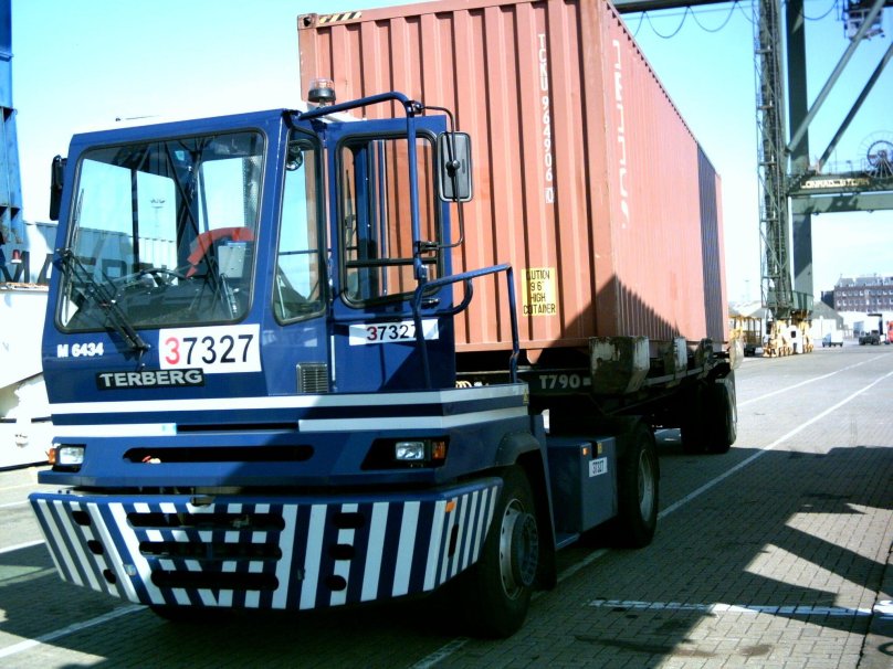 Терминальный тягач Terberg