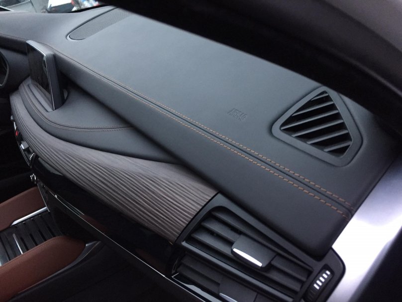 BMW x5 f15 кожаная Торпедо