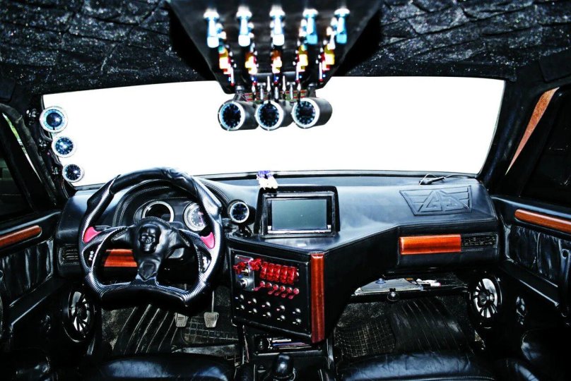 Тюнингованная панель на ВАЗ 21099