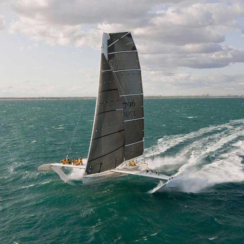 Тримаран Hydroptere