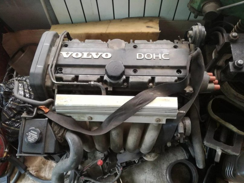 Мотор Вольво 850 2.4