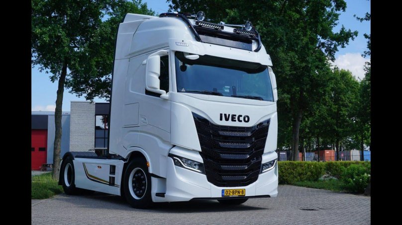 Новый тягач Ивеко 2021
