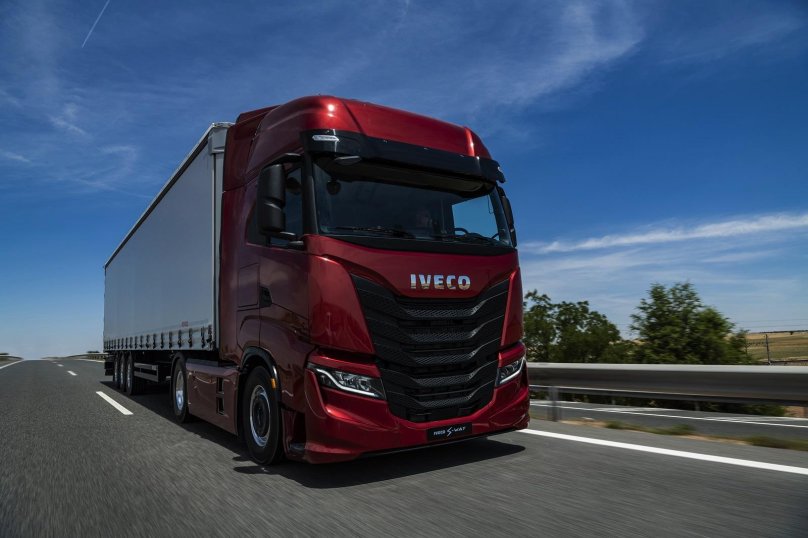 Новый тягач Ивеко 2022