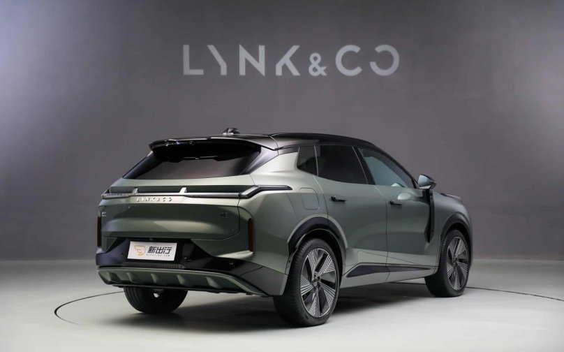 Lynk &amp; co 08 кроссовер