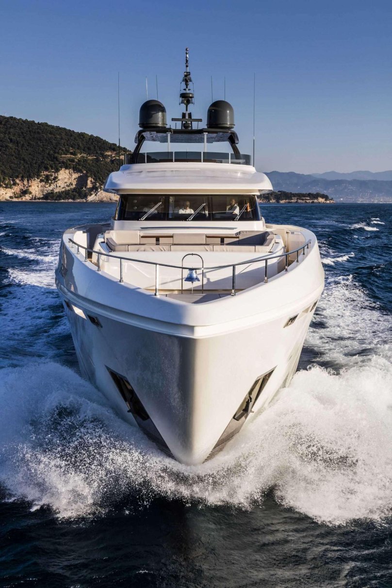 Яхта Navetta 37