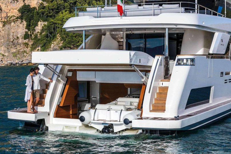 Custom line Navetta 37