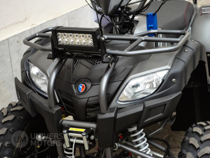 Bison Hammer Lux 200 EFI