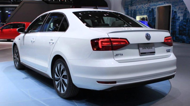 Фольксваген Джетта 2015