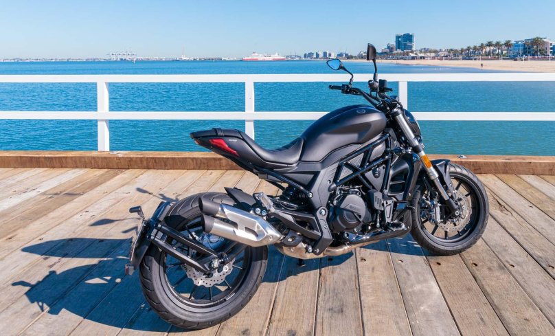 Benelli 502c Cruiser