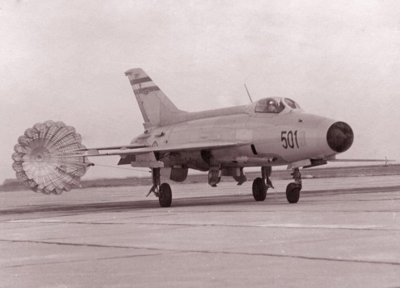 Тормозной парашют миг-21