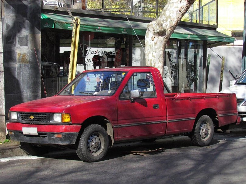 Chevrolet Luv Pickup