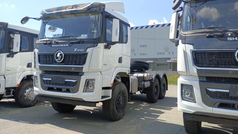 Седельный тягач Shacman sx42586v385